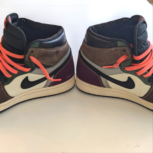 NIKE AIR JORDAN 1 Retro High OG "Hand Crafted" Sneakers - Picture 7 of 13